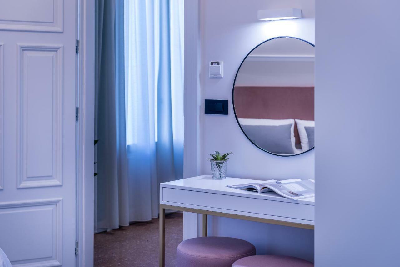 Lestel Boutique Suites نافبليو المظهر الخارجي الصورة